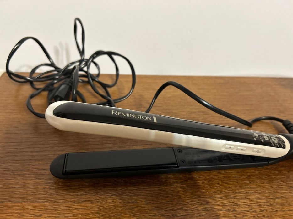 Bigudiuri electrice Remington + placa indreptat parul Remington