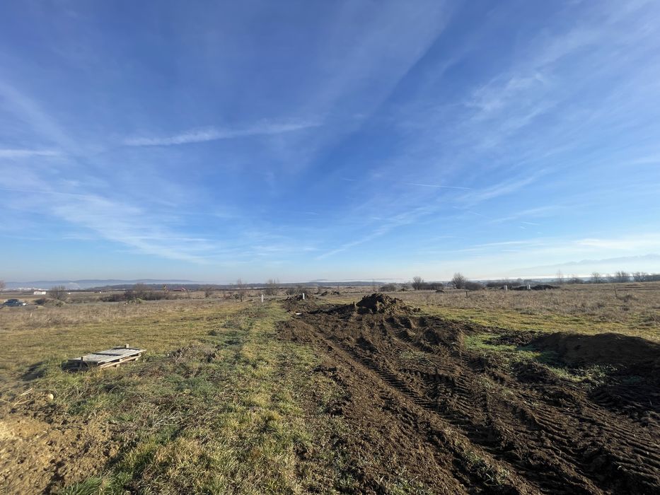 Teren pe calea cisnadiei lângă uzina de apa cu urbanism pentru casa