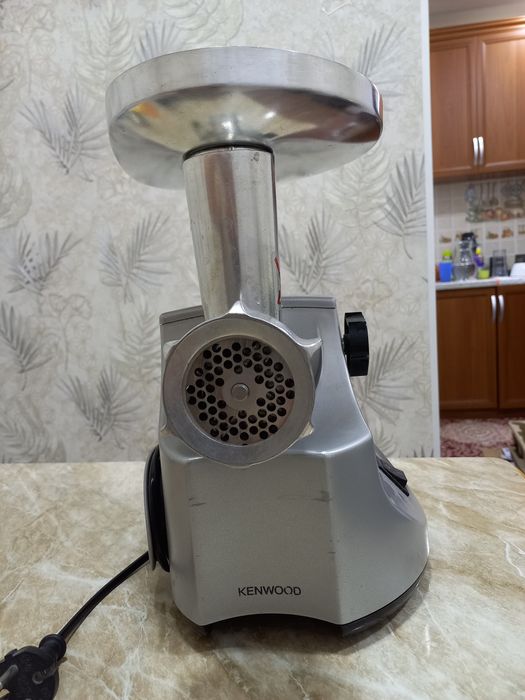 Мясорубка KENWOOD на запчасти.