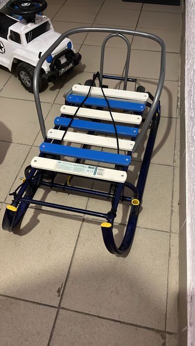 Санки в отличном состоянии