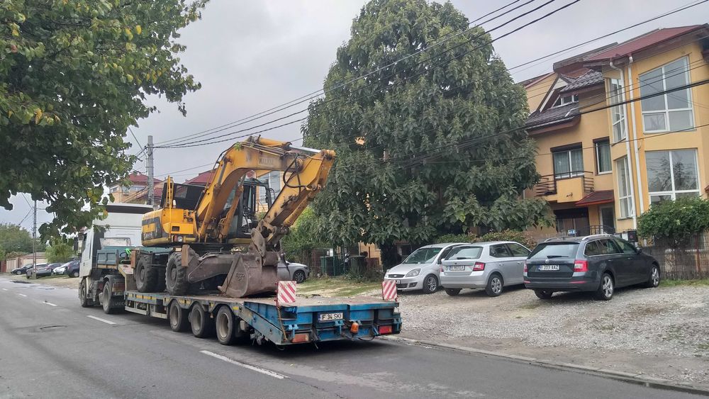 buldoexcavator de inchiriat , picon , demolari
