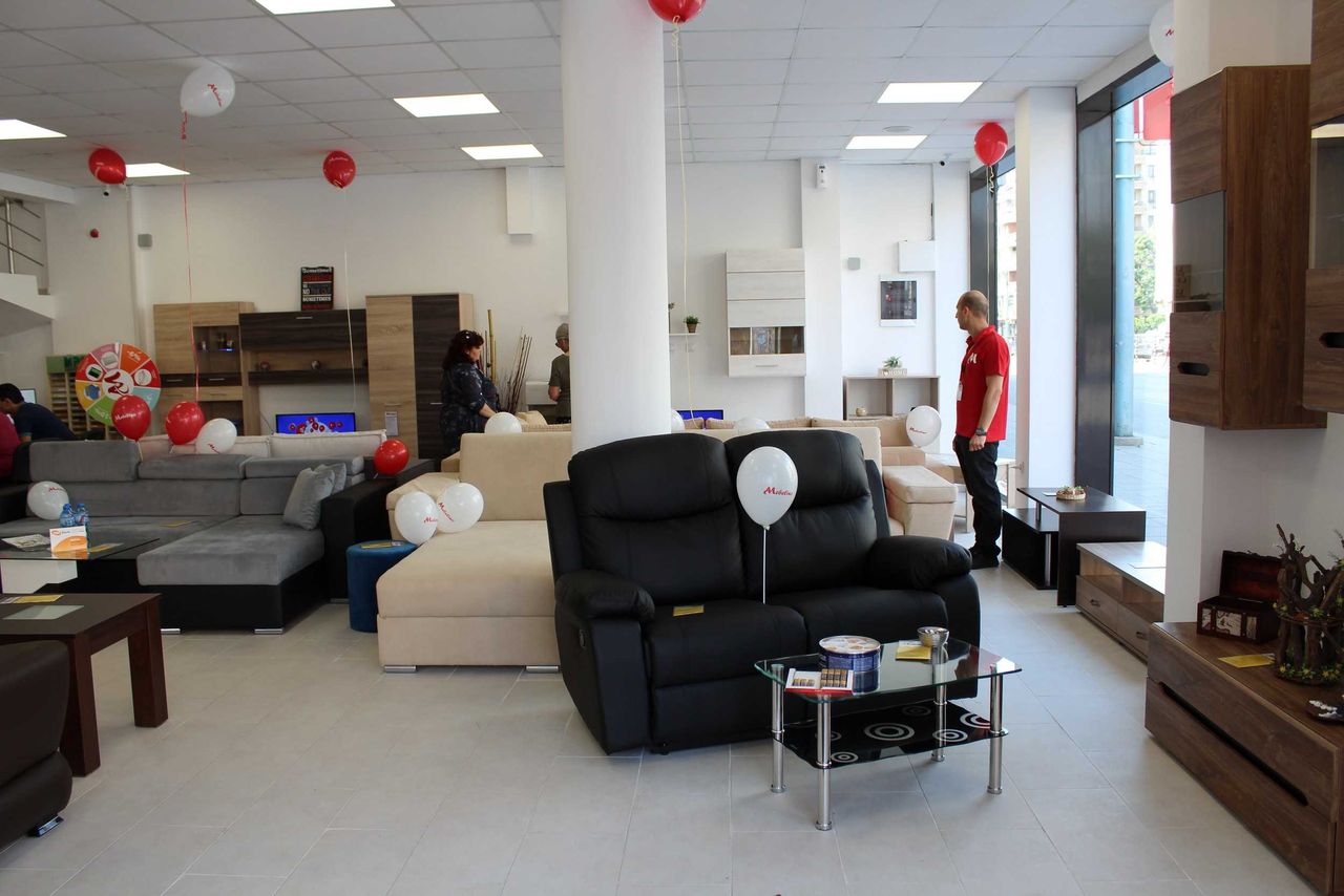 Продава се Магазин в Пловдив, Беломорски - 270 кв.м за 2593 €/кв.м - Снимка #2