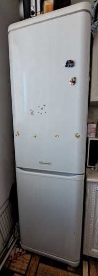 СРОЧНО продаю холодильник!!