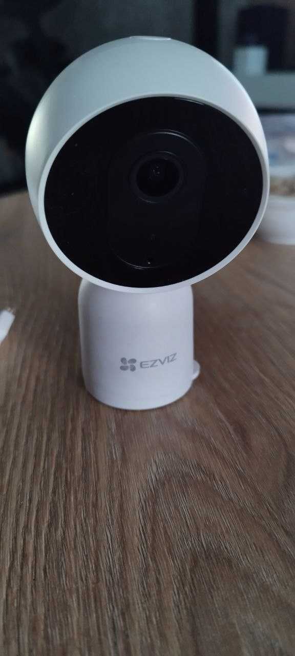 Продается Камера видеонаблюдения с функцией записи Ezviz C1T 1080 P