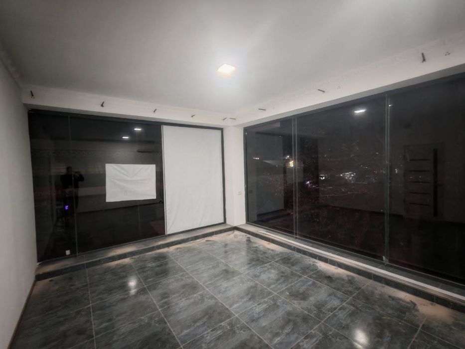 Сдаются 2 помещения.На рынке Ойдин.