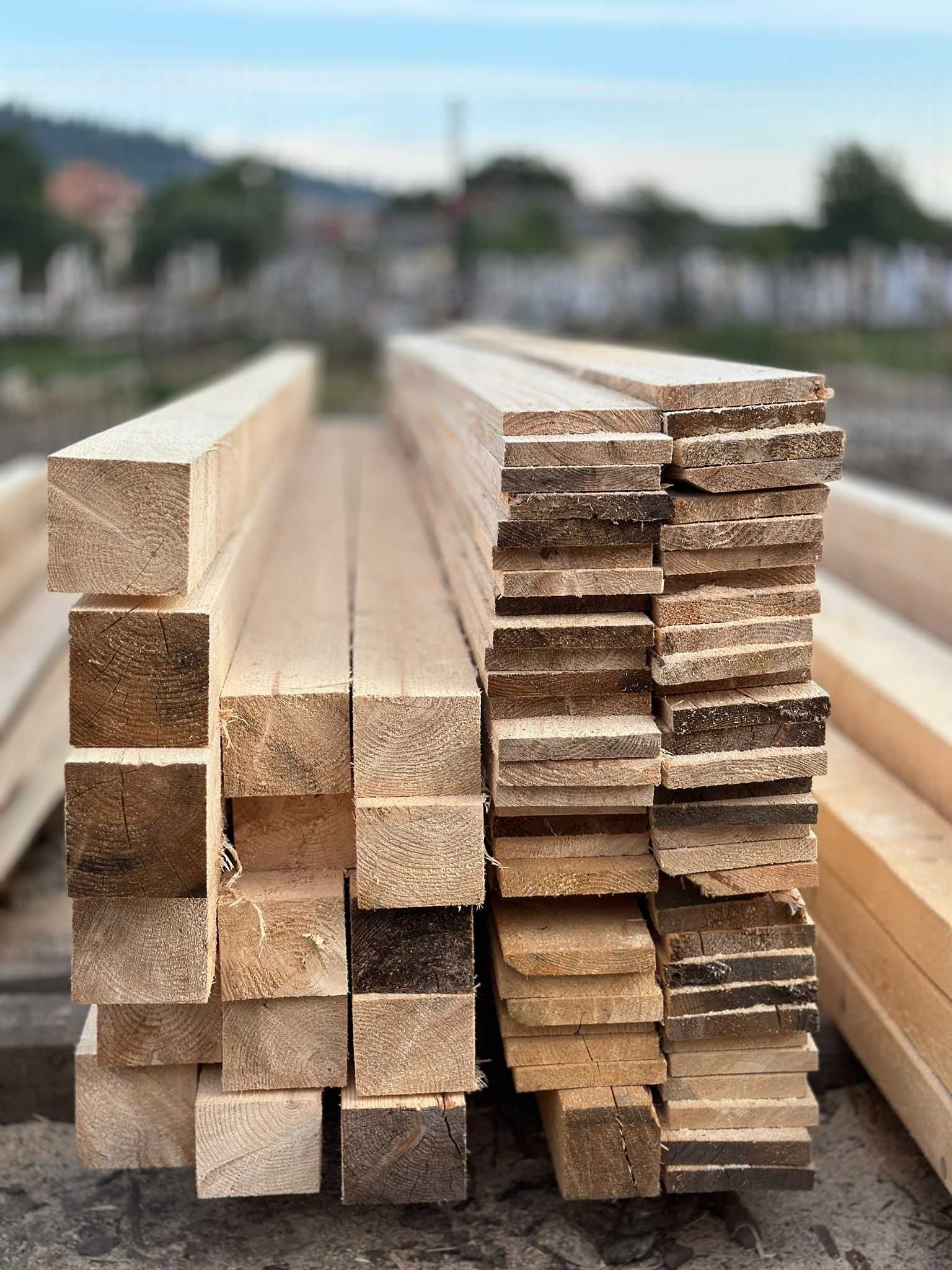 vand cherestea, scândură, grinzi etc. cu transport oriunde in tara