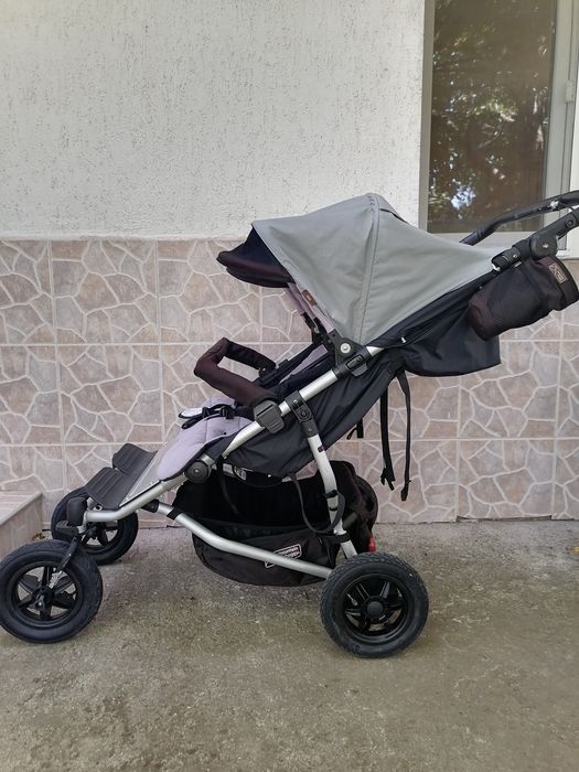 Количка за близнаци Mountain buggy - малко употребявана