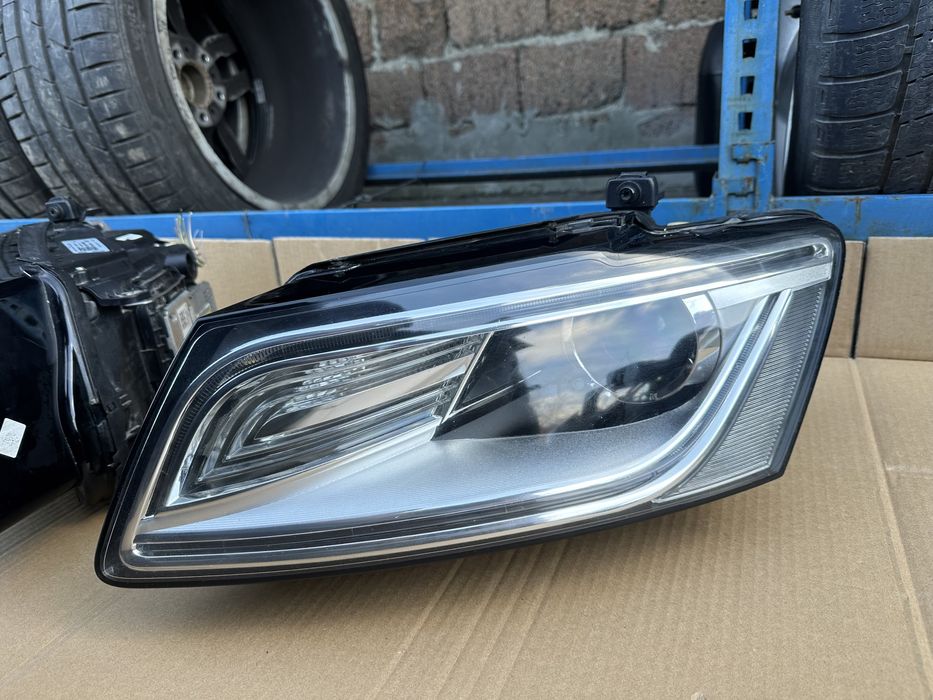 Faruri / Far stanga, Far dreapta Audi Q5 8R Facelift