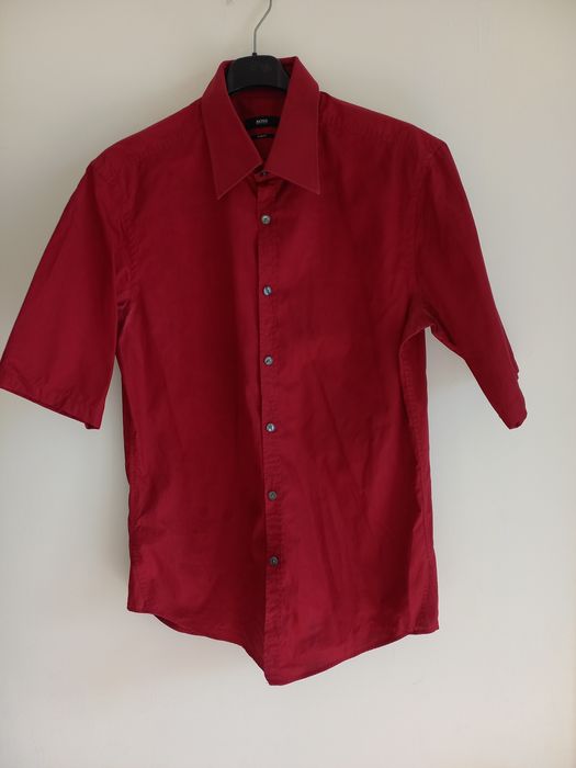 Camasa barbati marca BOSS marime 43-44 sau XL stare perfecta
