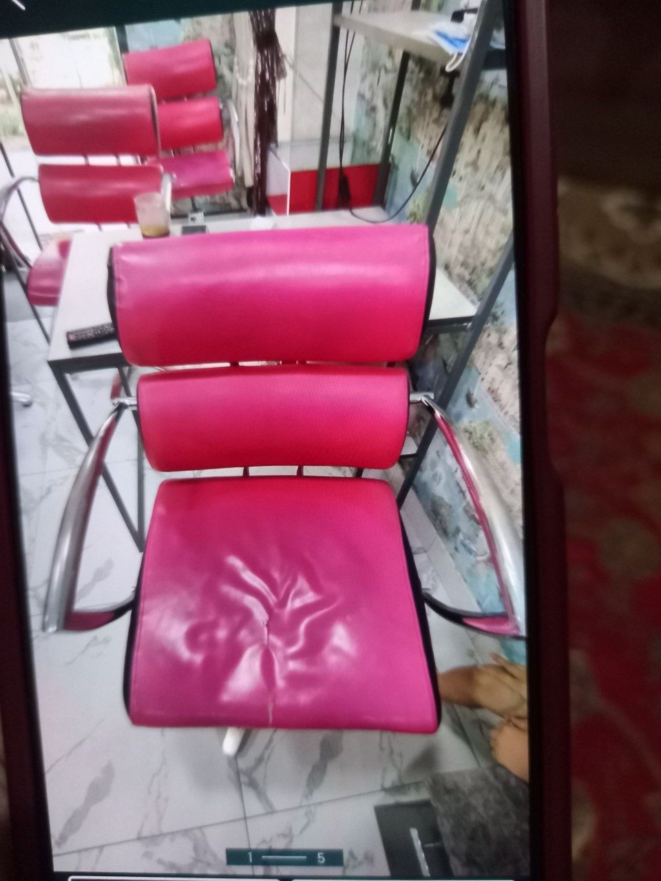 Salon mebeli sotiladi!