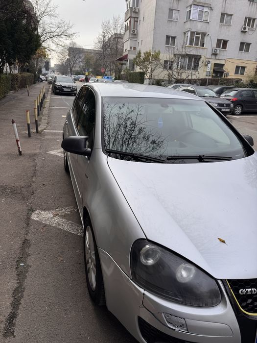 De vanzare vw holf 5