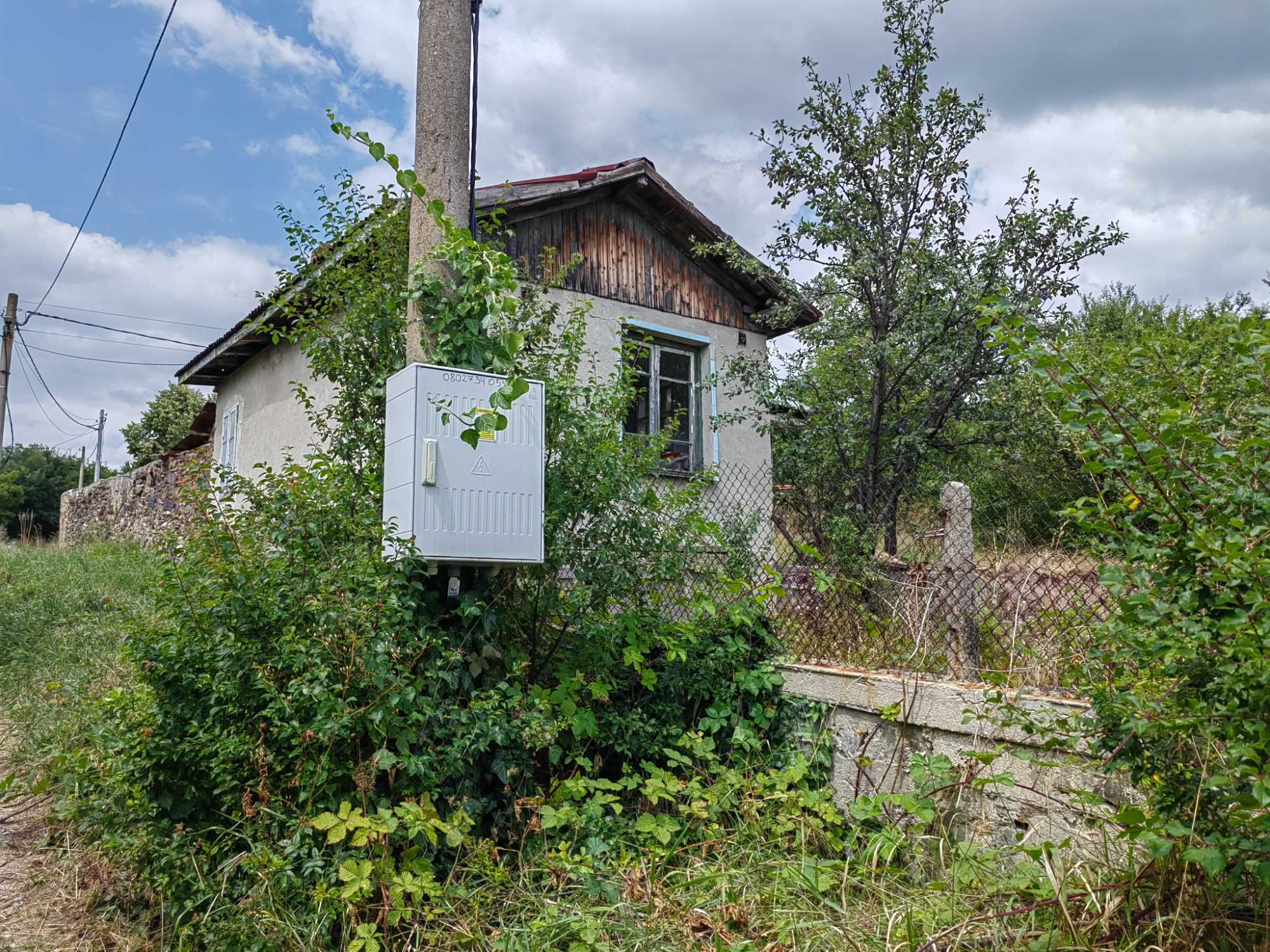 Къща/вила с. Пауново на 45 км. от София
