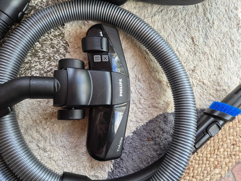 Aspirator fara sac Philips PowerPro Compact 900W, PowerCyclone 5