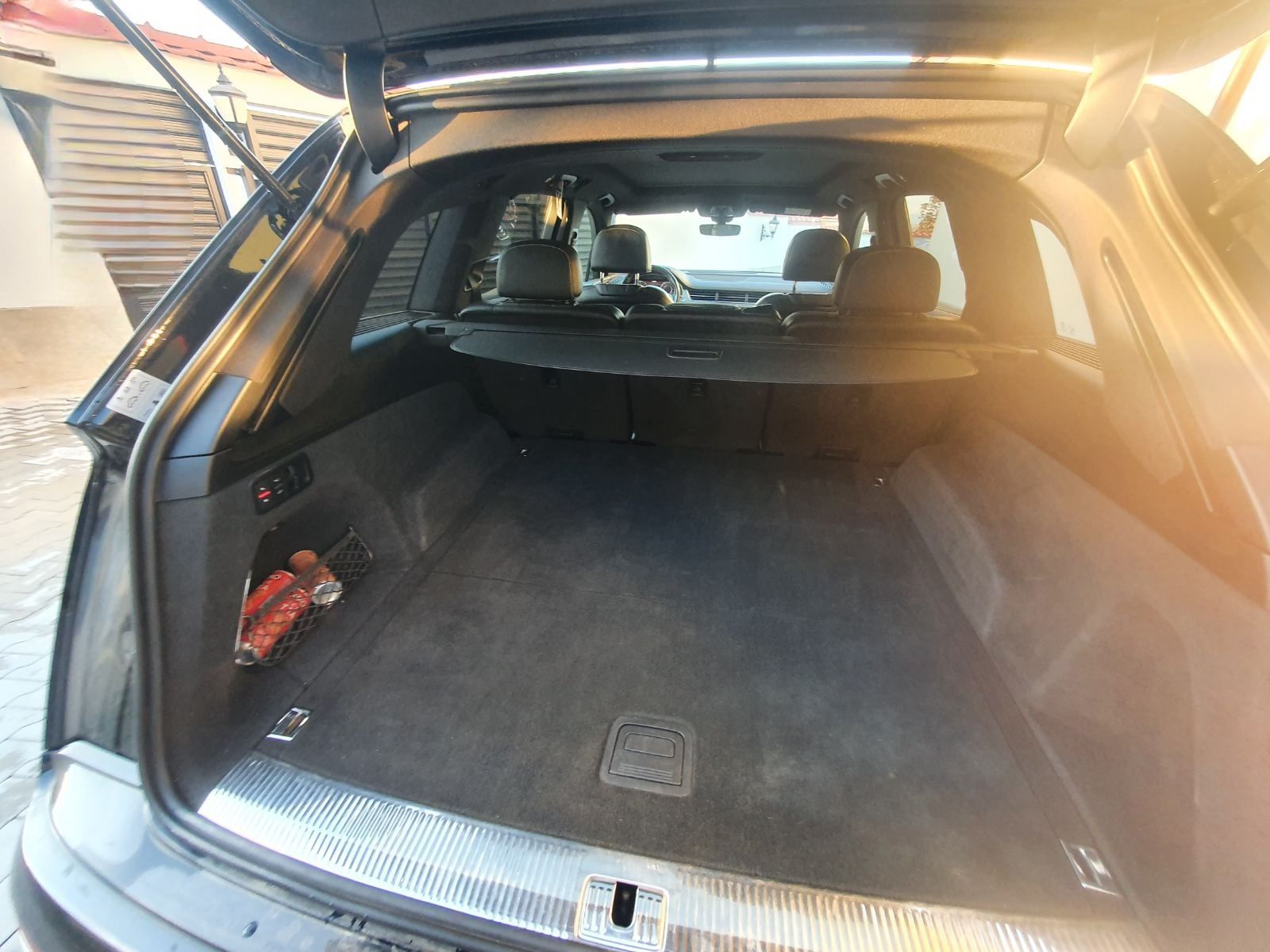 Ауди/Audi Q7        .