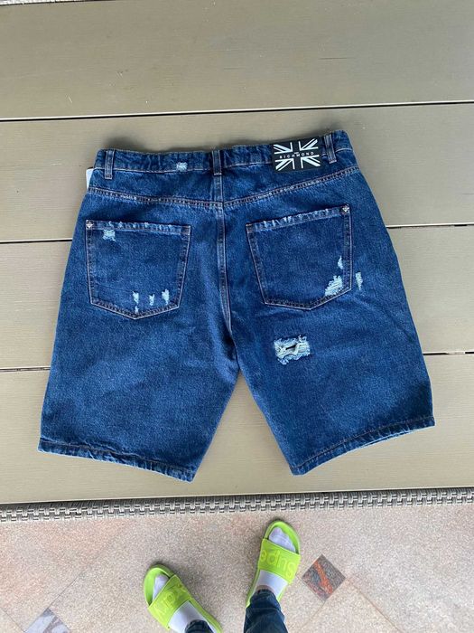 NOU 50% REDUS Blugi scurti John Richmond