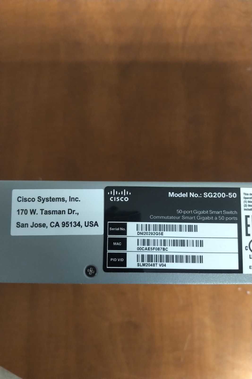 Switch Cisco Smart SG200-50 ca nou!