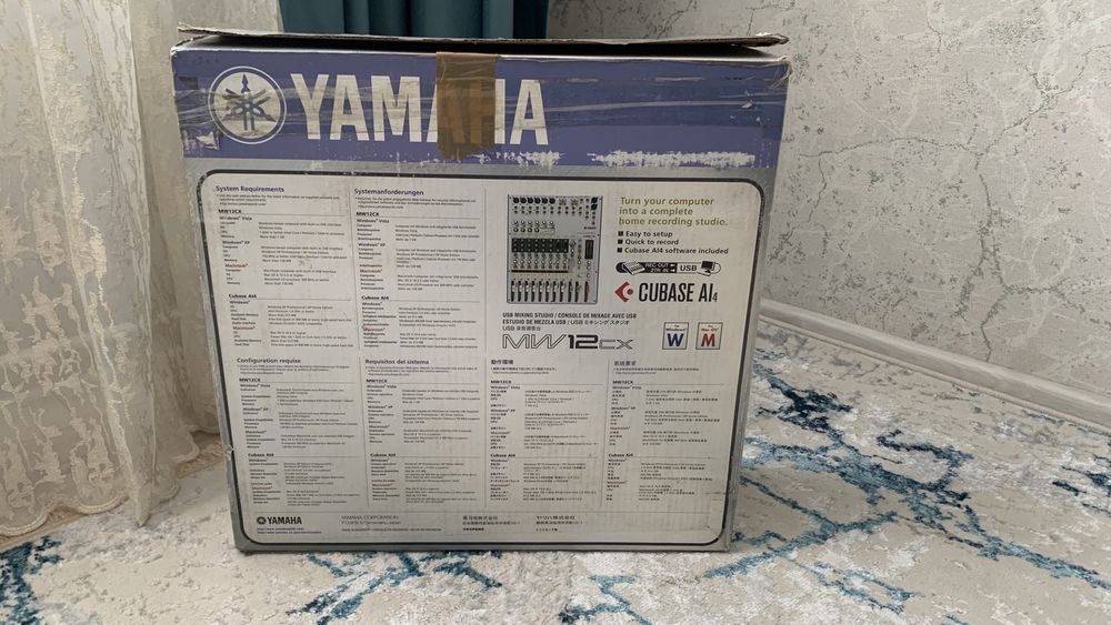 Продам пассивный микшерный пульт Yamaha MG124CX.
