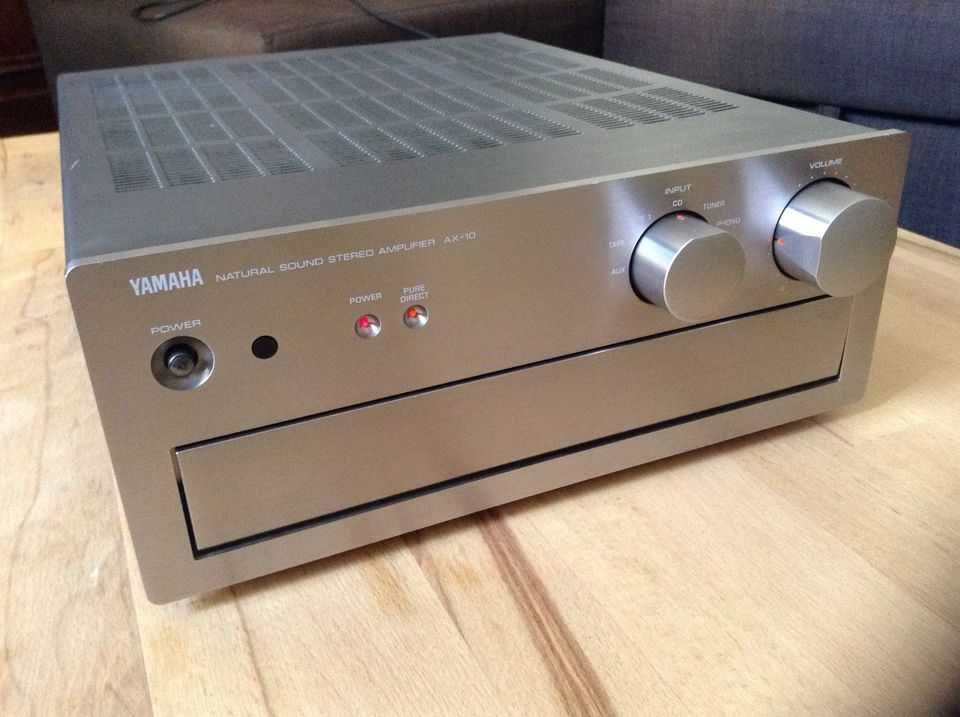 Amplficator Yamaha AX10