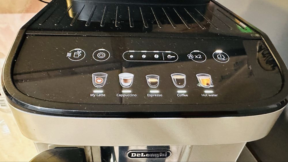 Vând Espressor automat De'Longhi Magnifica Evo ECAM 290.61.B, 1450W