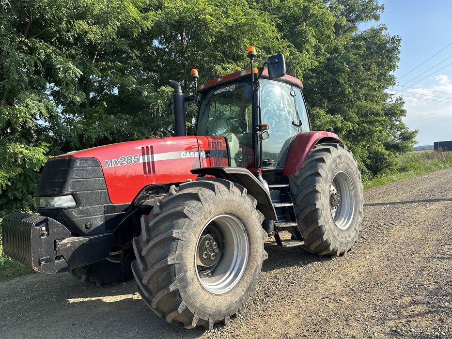 Tractor Magnum Mx285