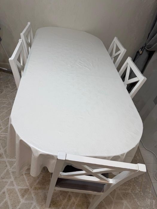 стол стулья белый
