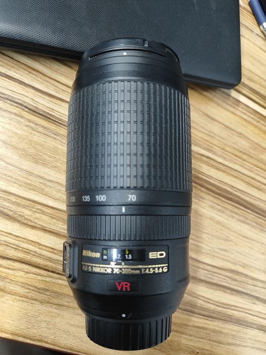 Объектив Nikon Nikkor 70-300 mm