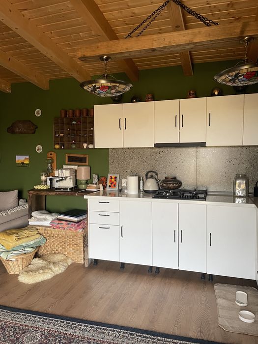 Teren intravilan 3000m cu  cabana in Jugureni Prahova