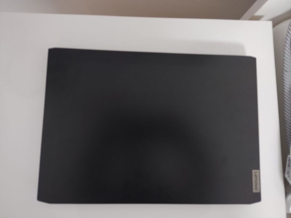vând laptop Lenovo ideapad gaming 3