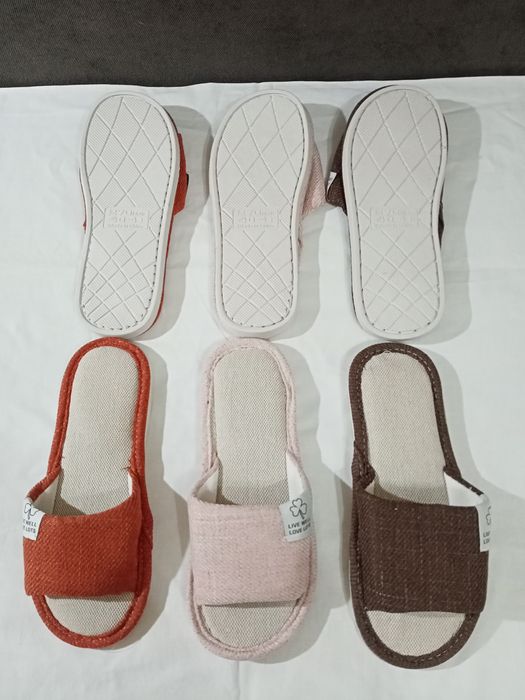 Новые женские шлепанцы
