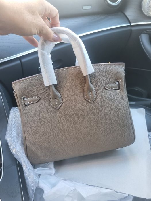 Чанта чисто нова