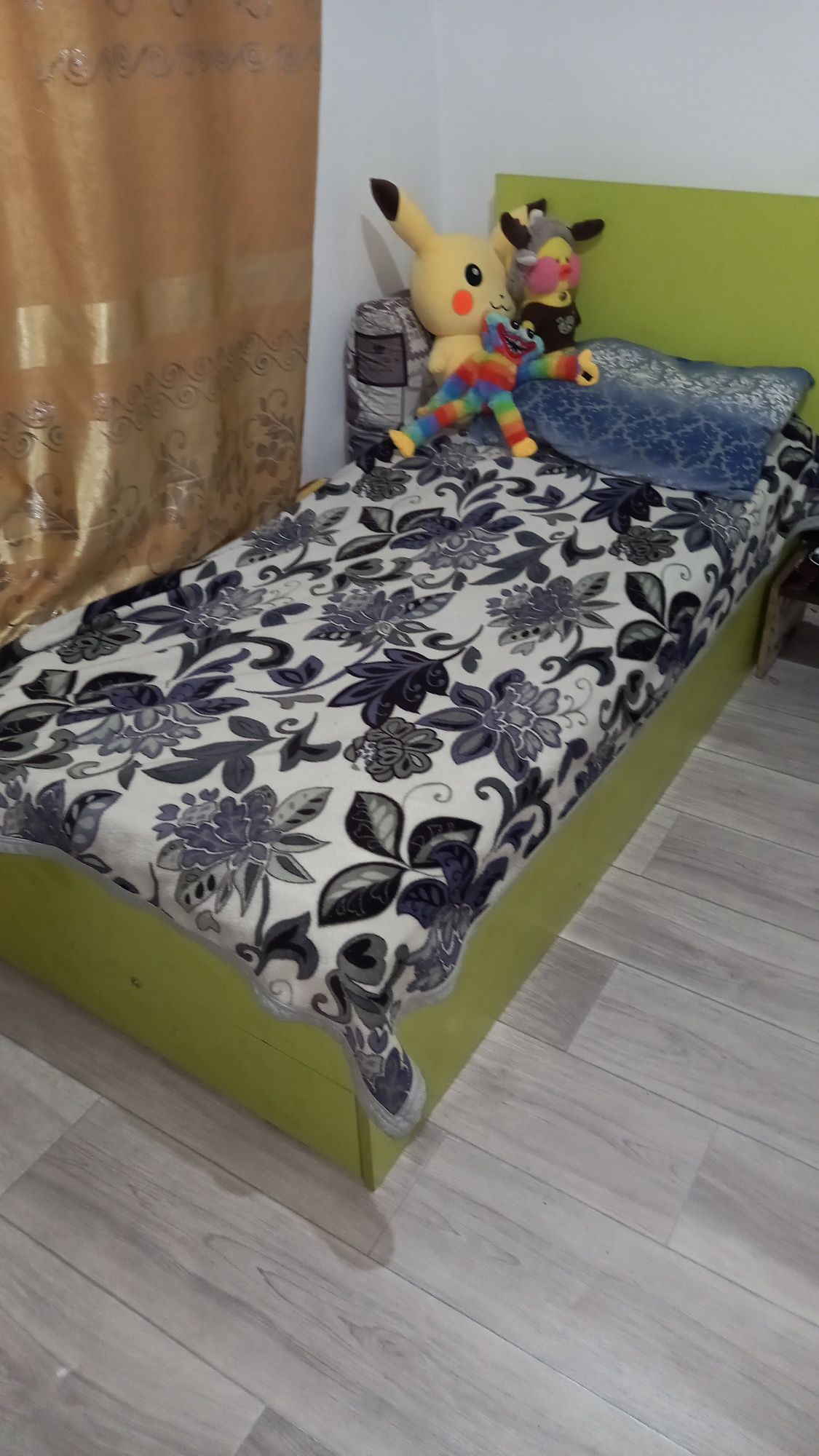 Кровать детская срочно продам