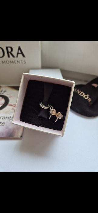 Charmuri si pandantive din argint cu stanta S925 diverse modele.