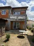 Vila la rosu, Cosoveni, toate utilitatile, pret 77.000 euro
