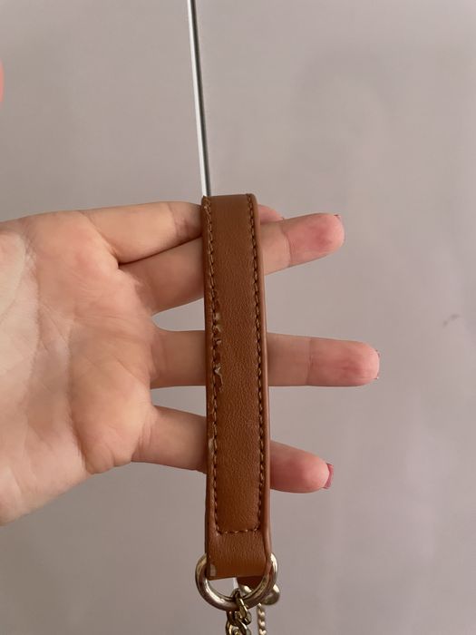 Дамска чанта Axel кафява Guess Armani