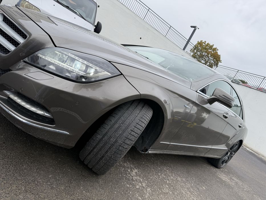Vând Mercedes Cls w218
