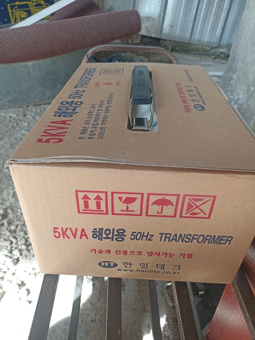 Продам электро стабилизатор Корейский
