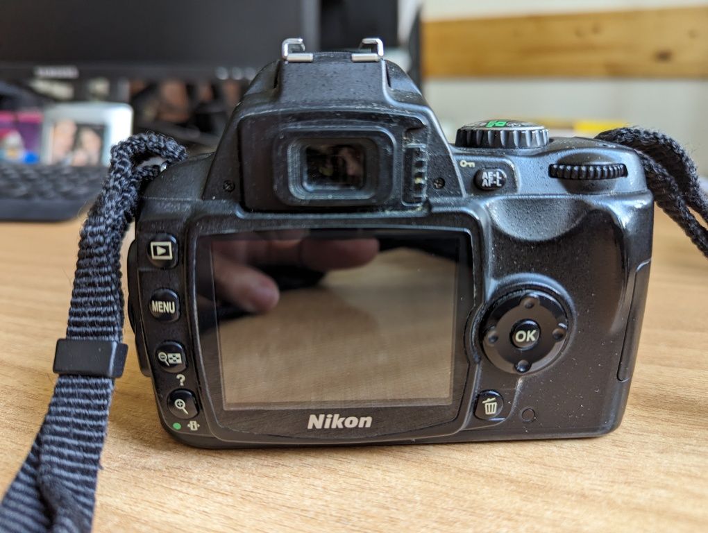Nikon D40 - Dslr in stare foarte buna