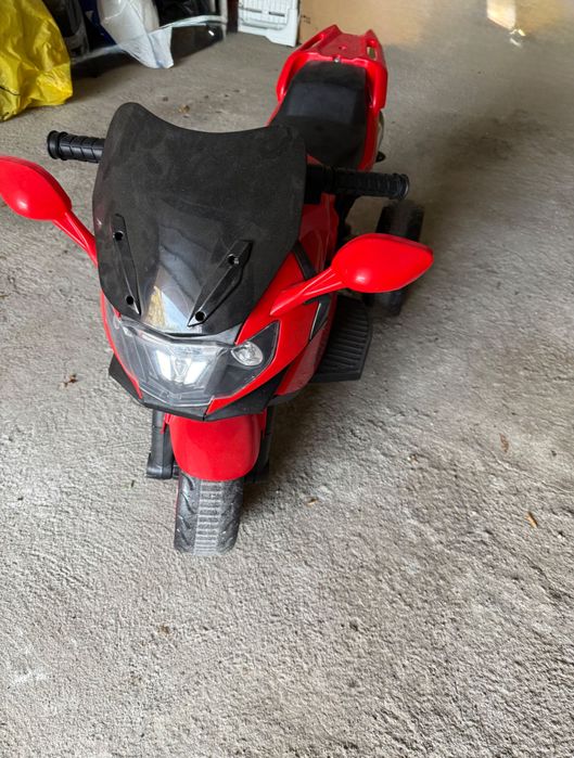 Детски акумулаторен мотор