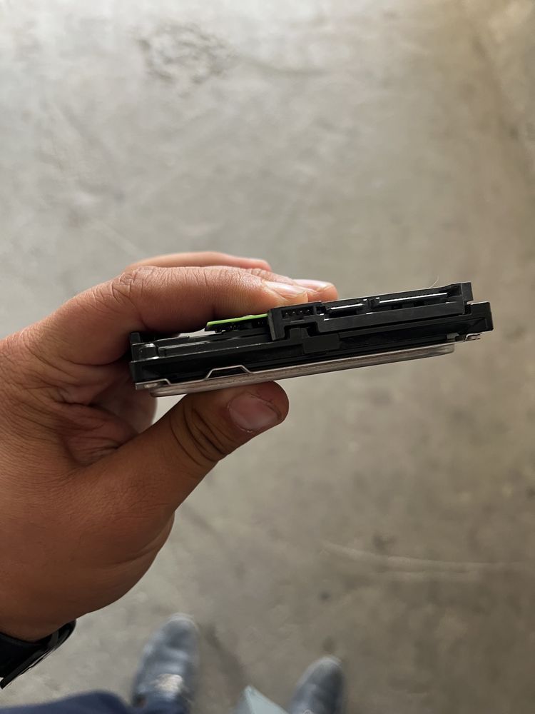 Hard 1 TB  20 ta bor