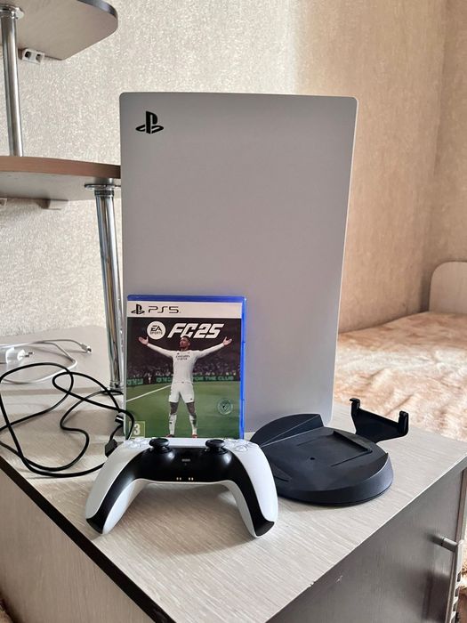Продам Playstation 5 825gb