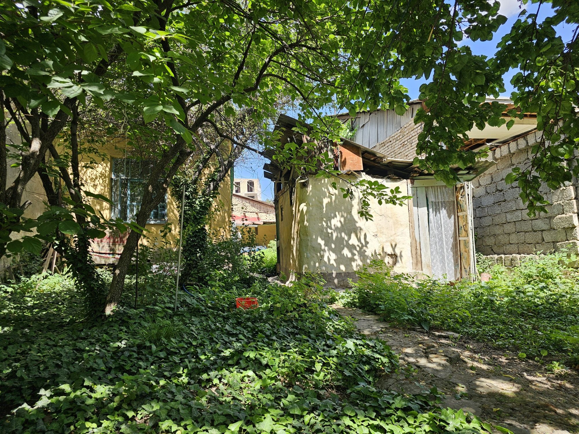 Продам 4сотки в мирзо-улугбекском районе