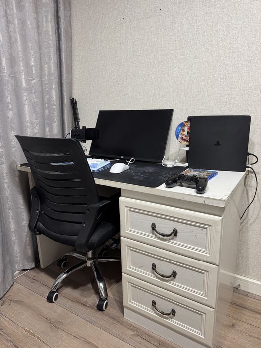 Отдам письменный стол