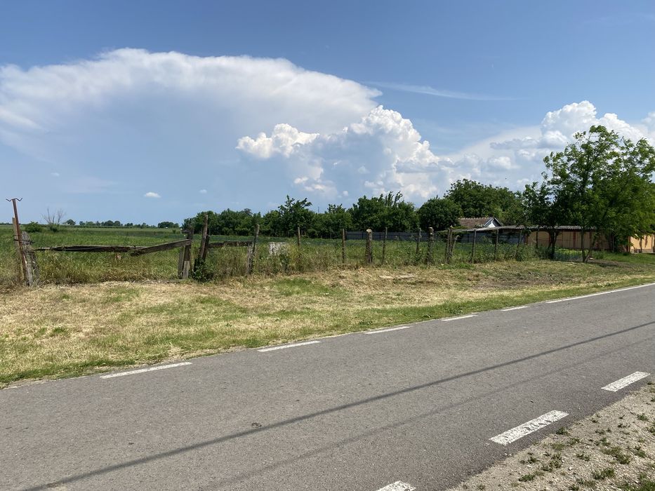 Vand teren casa intravilan