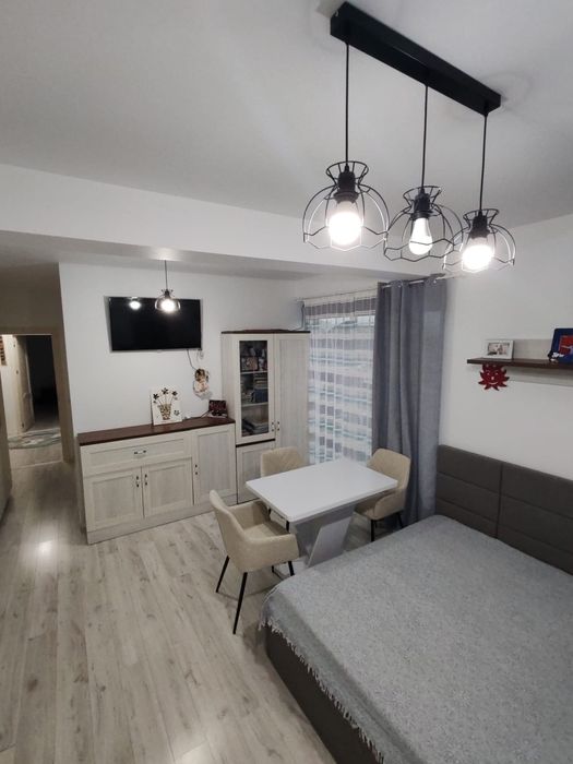 Chirie apartament3 camere constanta