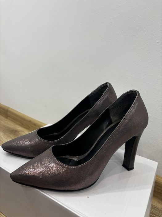 Дамски обувки на ток