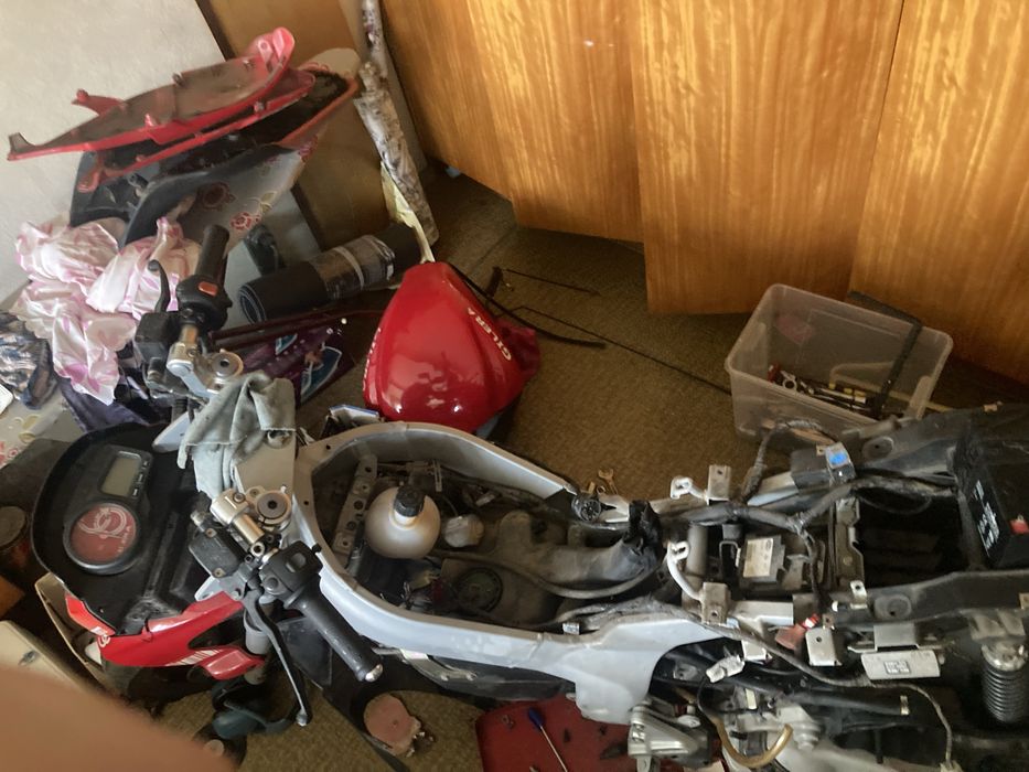 Продавам на части gilera DNA 125 4 valve