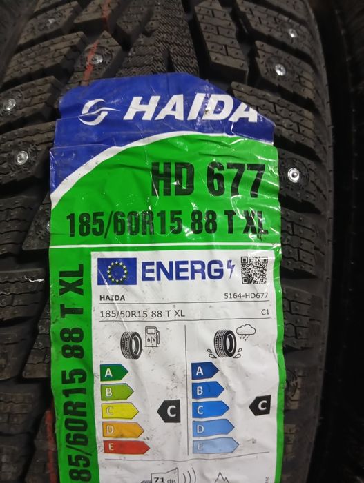 Зимние шины, шипованные, новые 185/60R15