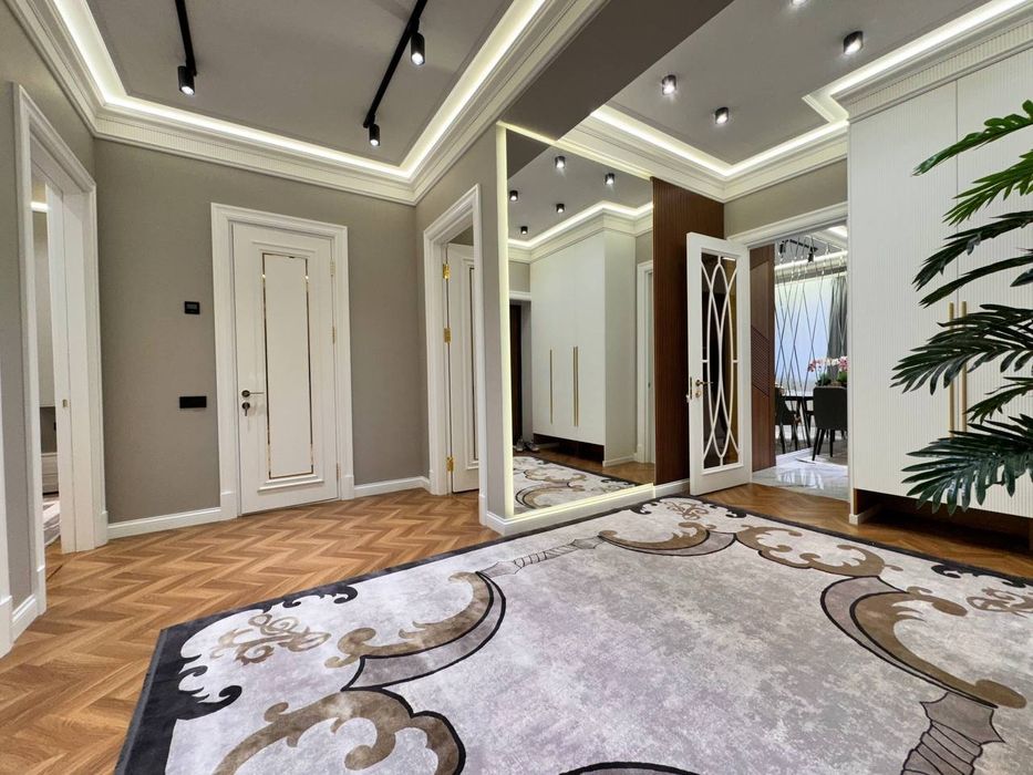 Квартира продается 4/4/8 на жк Parisien