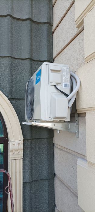 Обслуживание кондиционеров Установка и чистка