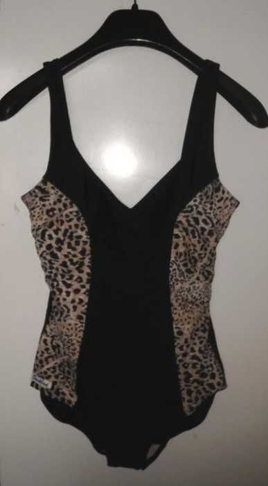 Costum de baie original LA ROCHE, model foarte frumos, M, L, XL, 2XL